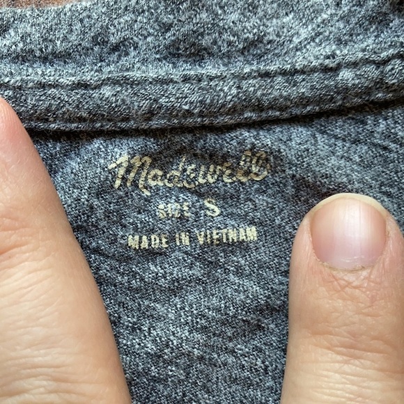 Madewell v-neck pocket tee size small - Picture 4 of 8